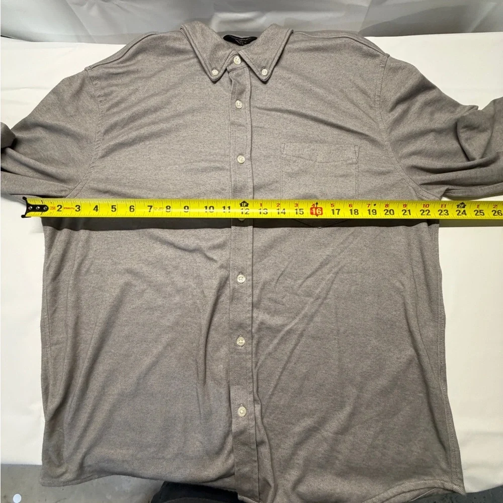 Banana Republic Men's Light‎ Gray Button-Down Shirt